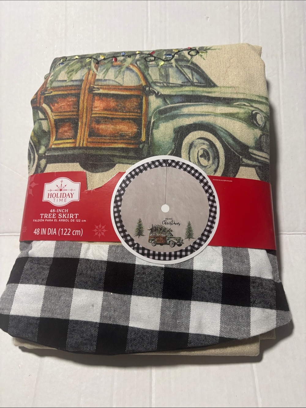 Holiday Time Green Vintage Truck Tree Skirt with Black and Cream Buffalo Check
